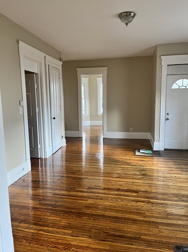 Building Photo - 204 Landon Ave