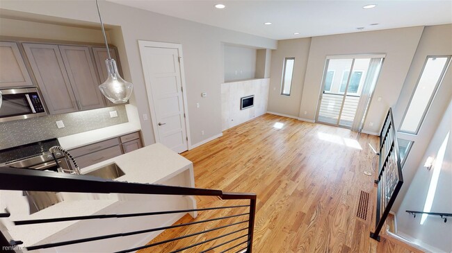 Building Photo - 4443 Tennyson St