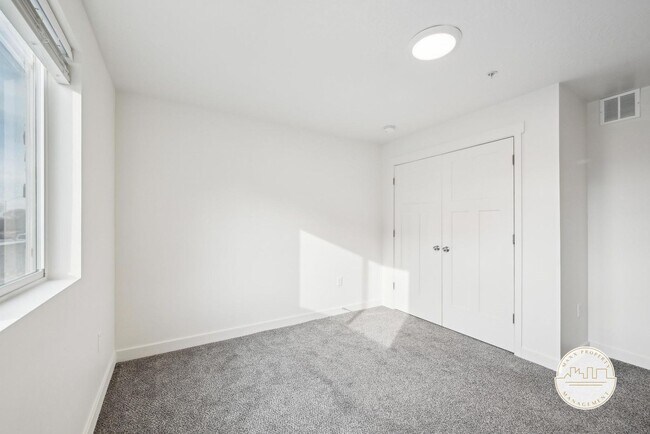Foto del edificio - Gorgeous 2-Bed, 2-Bath Apartments in Provo...