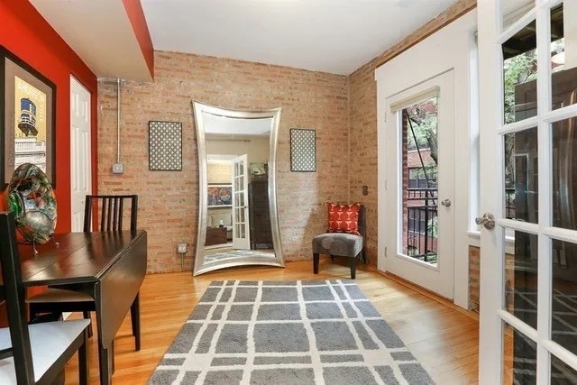 Building Photo - 5913 N Paulina St