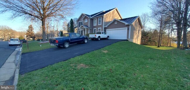 Building Photo - 3763 Wigan Dr