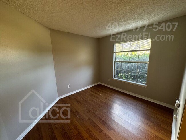 Building Photo - 3958 Victoria Landing Dr N