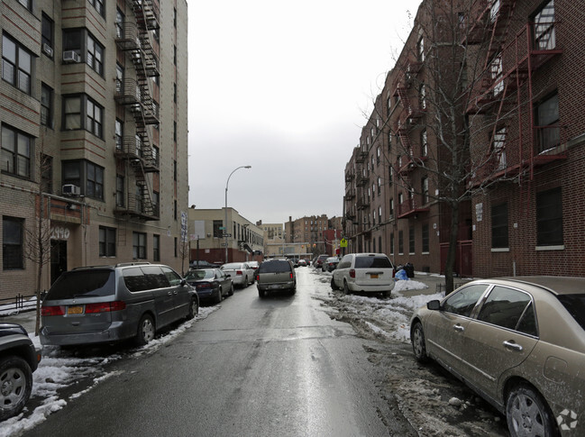 Foto del edificio - 1985 Creston Ave