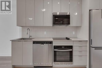 Building Photo - 498 Caldari Rd