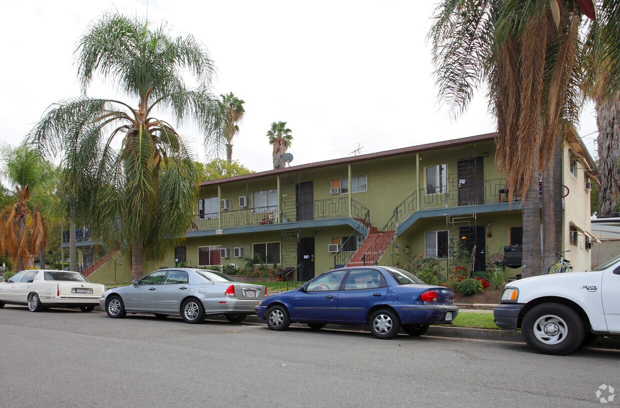 Foto del edificio - 114-120 E 11th St