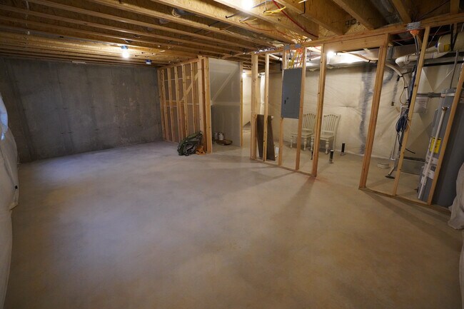 Building Photo - 738 N 2560 E