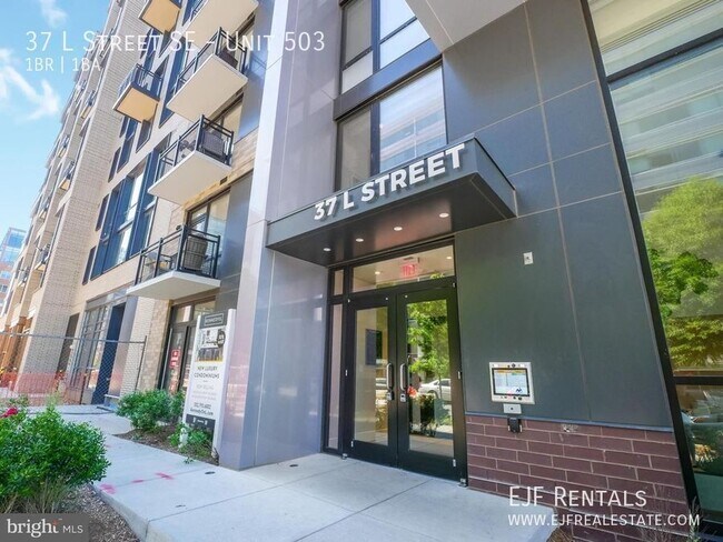 Foto del edificio - 37 L St SE