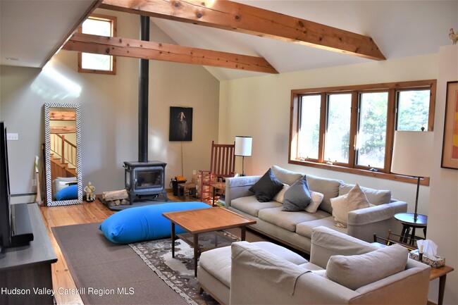 Building Photo - 219 Cherry Hill Rd