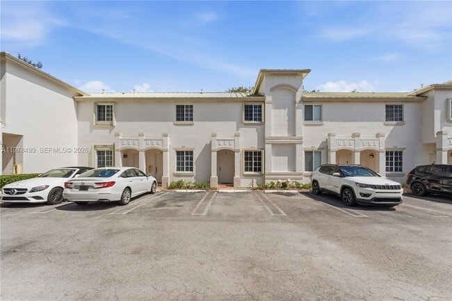 Photo - 15720 SW 92nd Ave Townhome