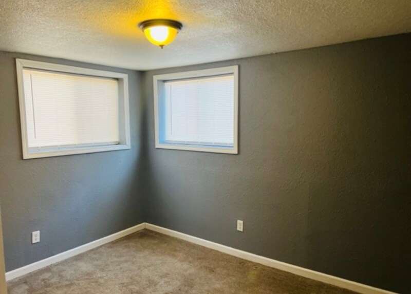 5640 Farrow Ave Unit 5640 Farrow Avenue, Kansas City, KS 66104 Room