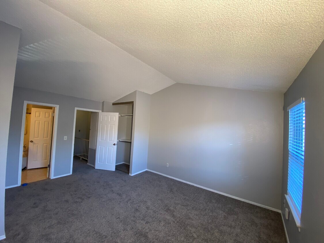 Master Bedroom - 10627 W Dartmouth Ave