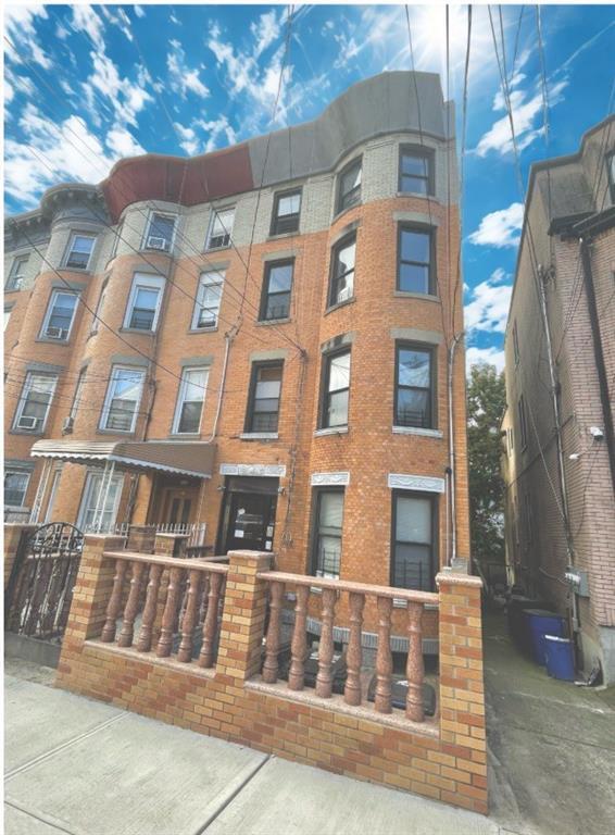 Foto principal - 218 Sunnyside Ave