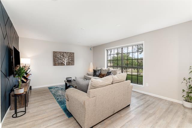 Foto del edificio - 1700 Delaford Cir