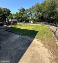 Building Photo - 1015 Alcyon Dr