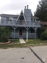 Building Photo - 841 Pine Knot Ave