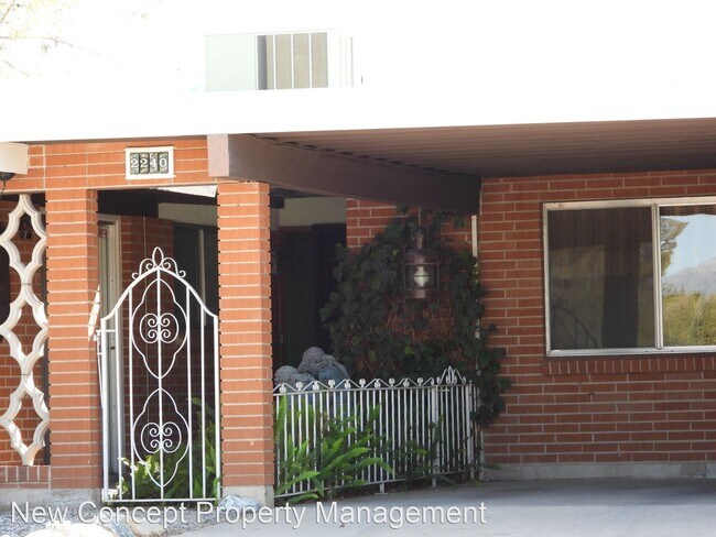 Foto del edificio - 4 br, 2 bath House - 2240 S Camino Seco