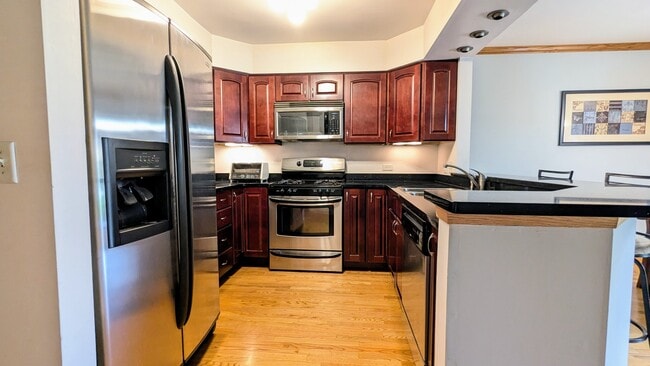 Building Photo - 255 N 11th St