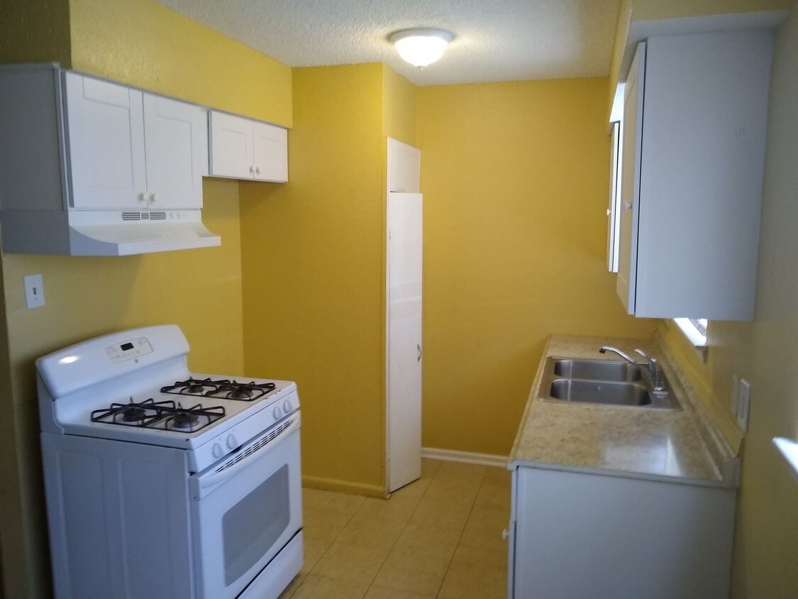 Foto principal - 3823 Sherril Brook Rd