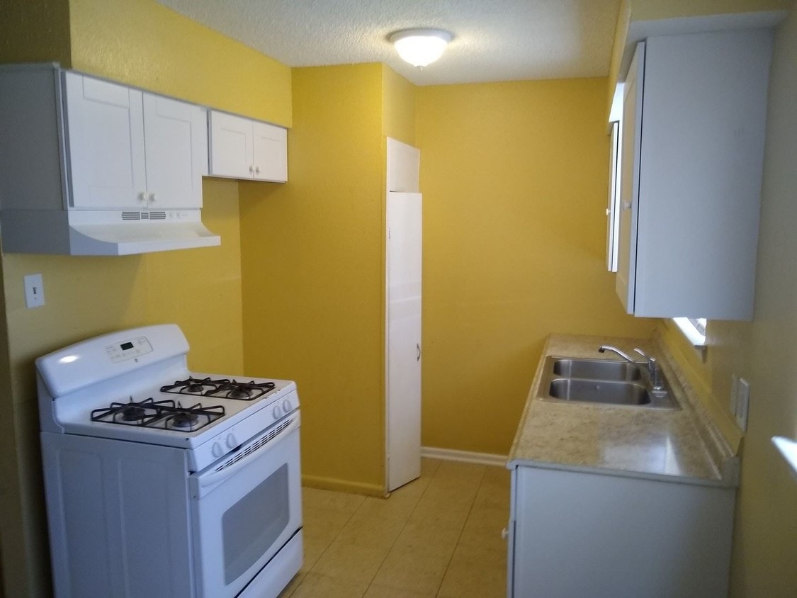 Primary Photo - 3823 Sherril Brook Rd