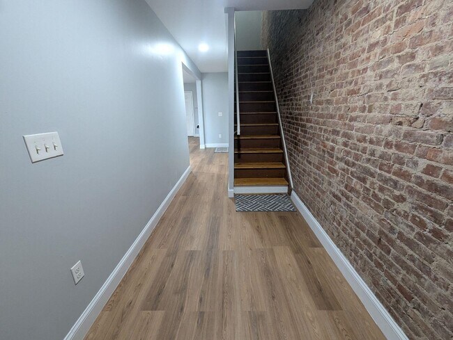 Building Photo - 178A Union St