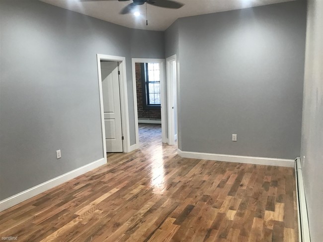 Foto del edificio - 565 Wyona St