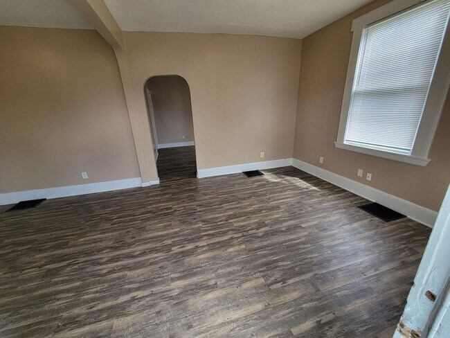 Foto del edificio - 140 Webster 3BR/1BA (Hamilton)