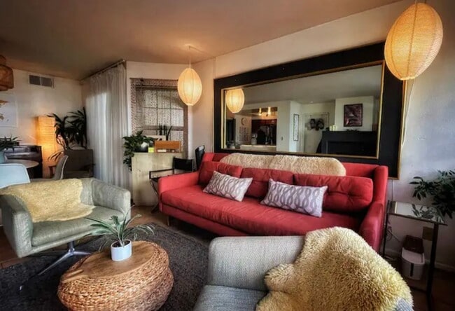 Foto del edificio - Furnished 2 bed 2 bath Calabasas condo!