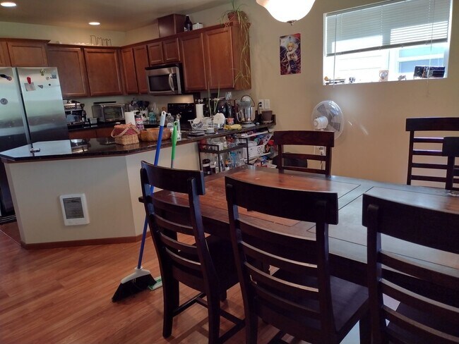 Foto del edificio - Five Bedroom House for Rent in Bellingham