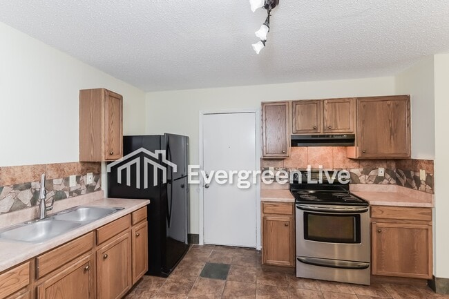 Foto del edificio - 13918 Villa Camino