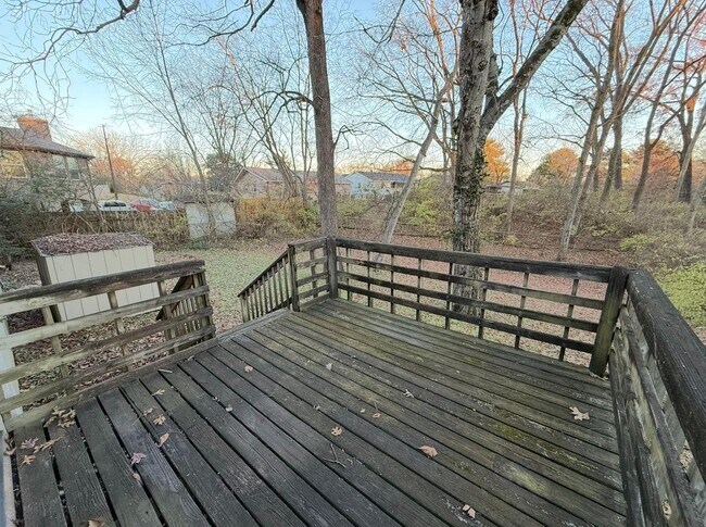 Foto del edificio - 1711 Southwind Dr