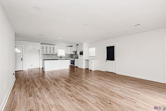 Foto del edificio - 9753 Mollylea Dr