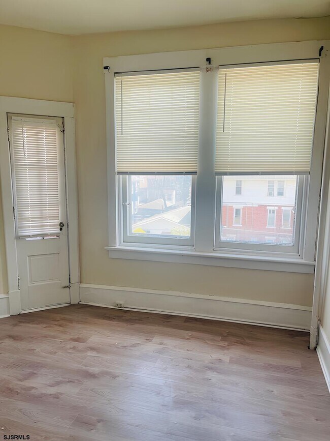Foto del edificio - 3501 Ventnor Ave