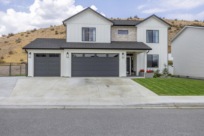 Building Photo - 1107 Sunny Brooke Ln