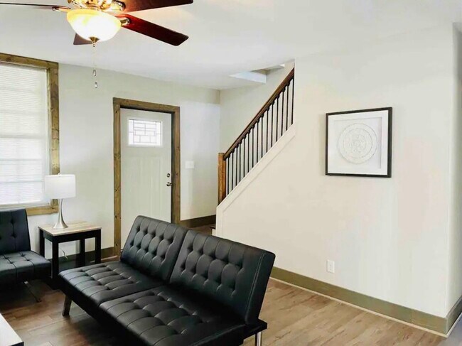 Foto del edificio - 527 S Hamilton St