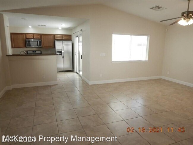 Foto del edificio - 3 br, 2 bath House - 9473 Borough Park St