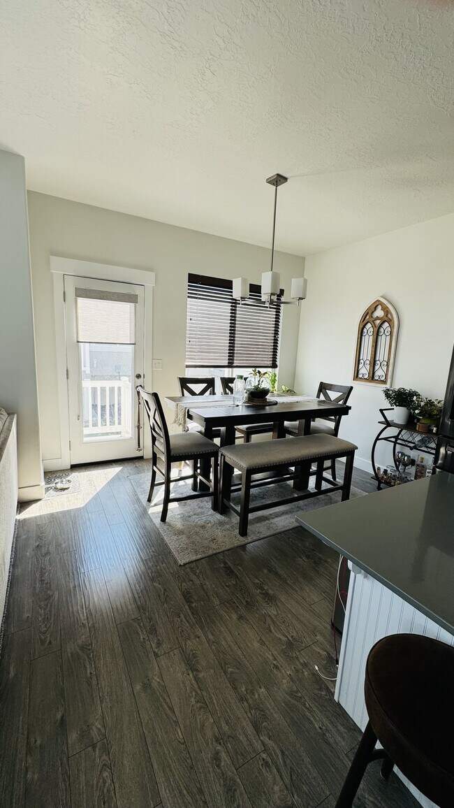 Foto del edificio - 4287 W Hemsley Ln