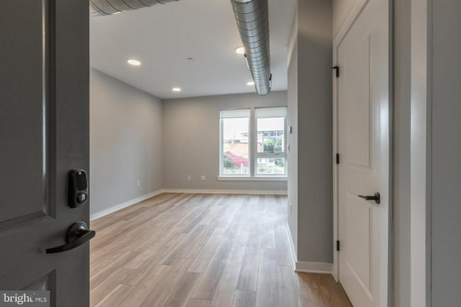 Photo - 6016 N Warnock St Apartment