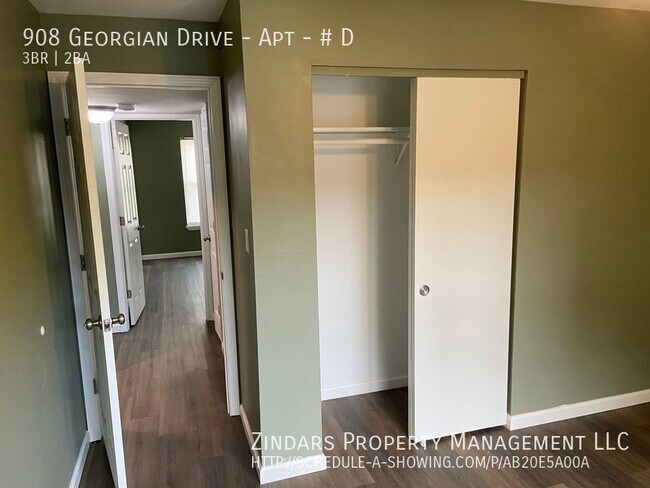 Building Photo - 908 Georgian Dr