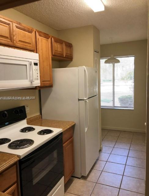 Building Photo - 1002 Coral Club Dr