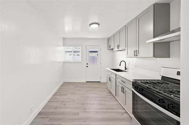 Foto del edificio - 870 S Philadelphia St