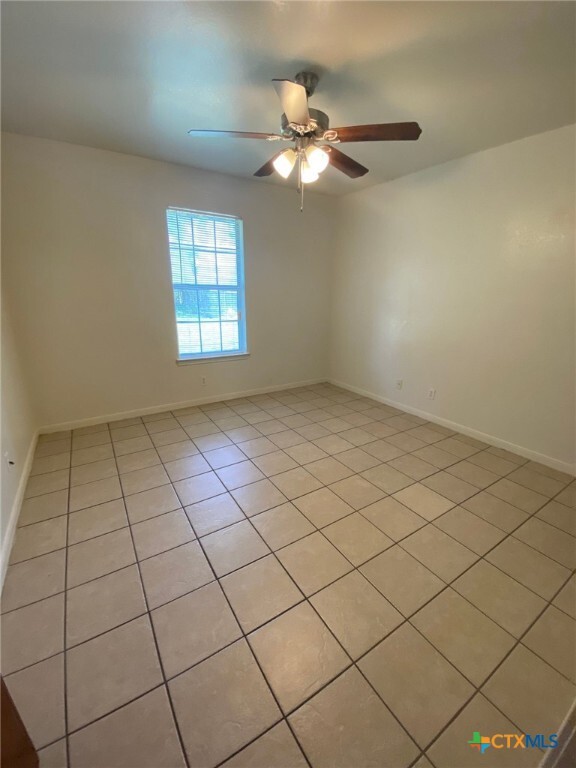 Building Photo - 1713 Windward Dr