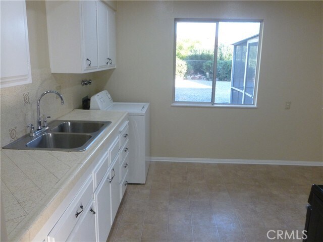 Building Photo - 28760 Del Monte Dr