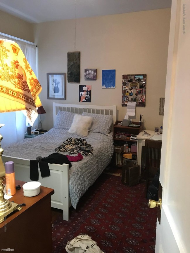 Building Photo - 3 br, 2 bath  - 21 Chester St 1