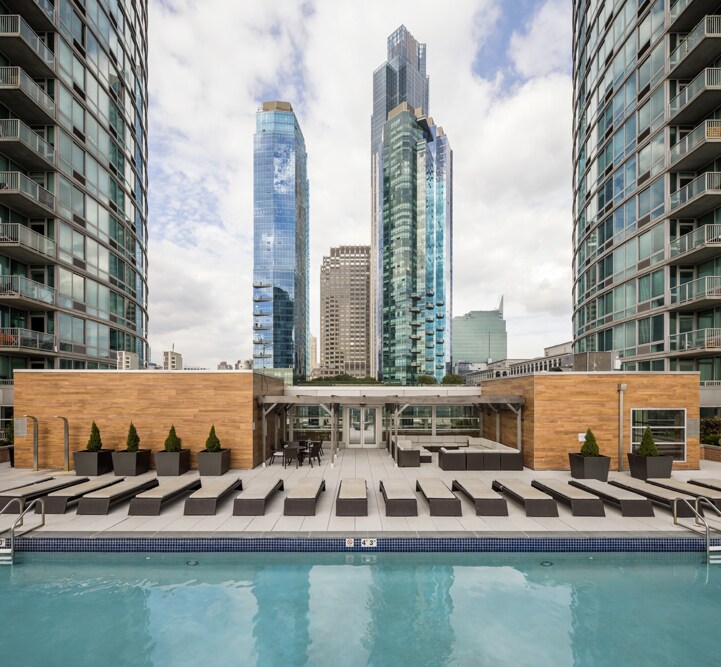 Liberty Towers Apartments in Jersey City, NJ