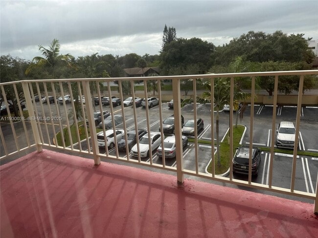 Building Photo - 13120 SW 92nd Ave