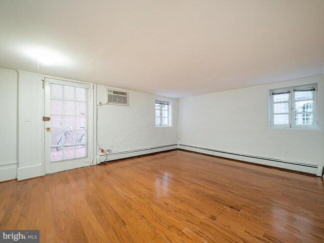 Foto del edificio - 2900-2908 Q St NW
