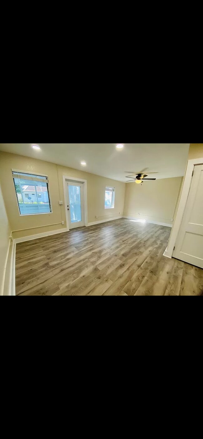 27 Parker Ave, Lanark Village, FL 32323 Townhome Rentals in Lanark Village FL