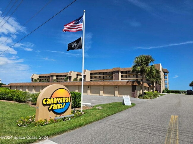 Foto del edificio - 8498 Ridgewood Ave