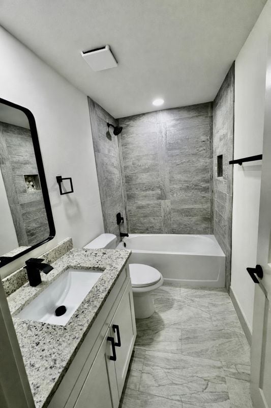 Foto del edificio - 561 Nimitz Blvd