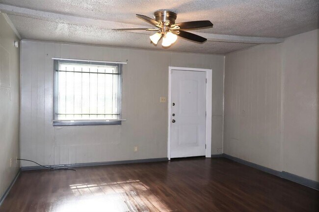 Foto del edificio - 4609 Dabney St